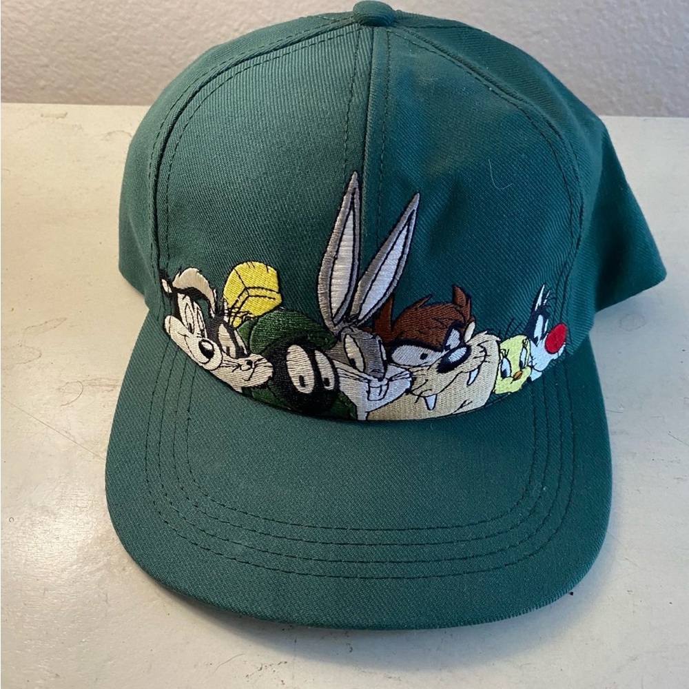Warner Bros. Looney Tunes SnapBack